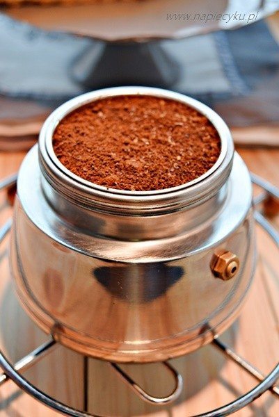 Jak parzyć kawę w kawiarce ciśnieniowej