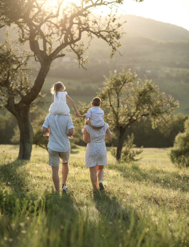  - <h4>W&nbsp;BeOrganic wierzymy, że zdrowy styl życia powinien być prosty, naturalny i&nbsp;dostępny dla każdego – niezależnie od wieku, poziomu aktywności czy sposobu odżywiania. Naszą misją jest tworzenie produktów, które wspierają codzienny dobrostan i&nbsp;pomagają budować zdrowe nawyki bez zbędnych kompromisów.</h4>
<p>Stawiamy na czyste, przejrzyste składy oraz starannie wyselekcjonowane surowce pochodzące ze sprawdzonych źródeł. W&nbsp;naszych produktach nie ma miejsca na przypadkowe dodatki – wybieramy składniki, które spełniają wysokie standardy jakości i&nbsp;bezpieczeństwa. Wiele z&nbsp;nich pochodzi z&nbsp;certyfikowanych upraw ekologicznych, dzięki czemu możemy oferować produkty zgodne z&nbsp;ideą świadomego i&nbsp;odpowiedzialnego podejścia do zdrowia.</p>
<p>Nasza oferta obejmuje żywność funkcjonalną, suplementy diety oraz produkty wspierające aktywny styl życia. Łączymy potencjał naturalnych składników, ekstraktów roślinnych, grzybów funkcjonalnych i&nbsp;wysokiej jakości białek, tworząc rozwiązania odpowiadające na różnorodne potrzeby współczesnych konsumentów.</p>