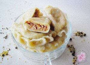 Pierogi z kaszą jaglaną i serem 